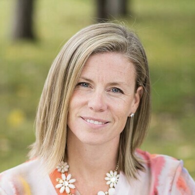 Photo of Lesley Wenzel